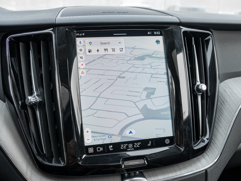 2025 Volvo XC60 Recharge T8 AWD Plus Dark Theme  LOW KM  CPO RATE FR 3.49%*-13