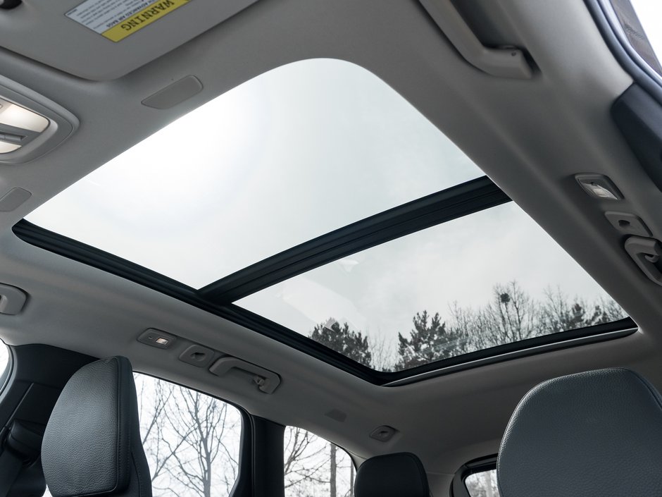 2025 Volvo XC60 Recharge T8 AWD PLUS  PLUG IN HYBRID  20 ALLOY WHEELS  CPO-20