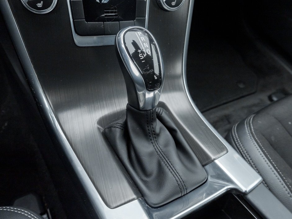 2015 Volvo XC60 2015.5 AWD 5dr T5  TRADE IN  NO ACCIDENTS  AS IS-11