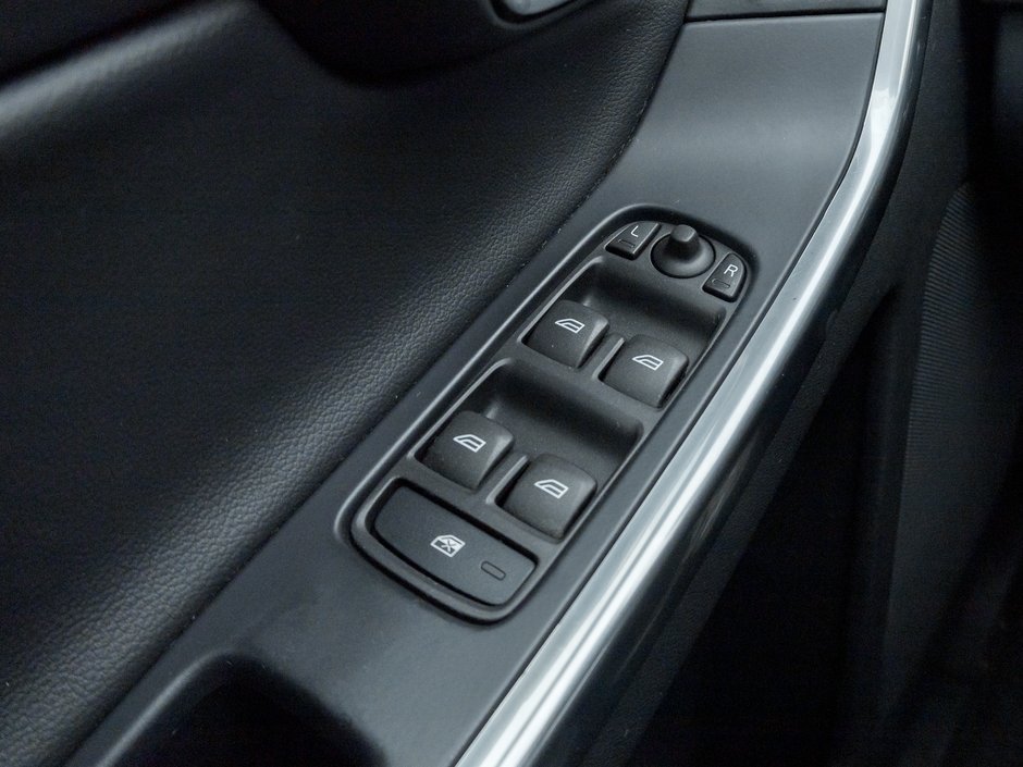 2015 Volvo XC60 2015.5 AWD 5dr T5  TRADE IN  NO ACCIDENTS  AS IS-10