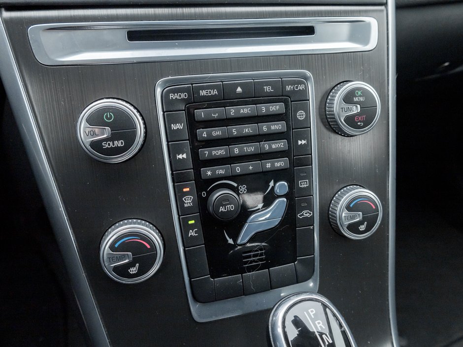 2015 Volvo XC60 2015.5 AWD 5dr T5  TRADE IN  NO ACCIDENTS  AS IS-12