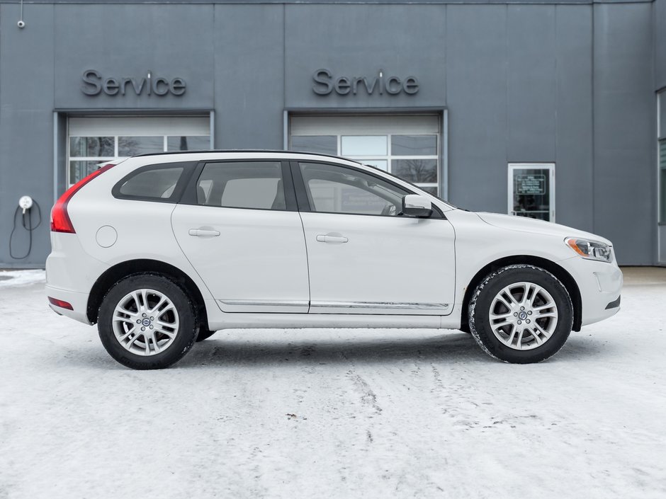 2015 Volvo XC60 2015.5 AWD 5dr T5  TRADE IN  NO ACCIDENTS  AS IS-4