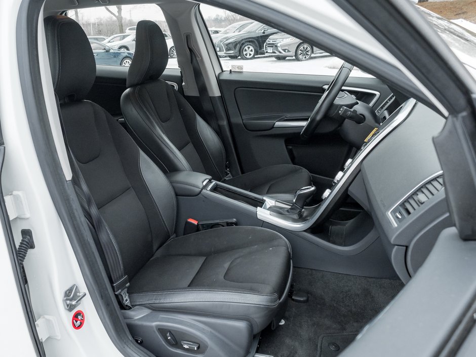 2015 Volvo XC60 2015.5 AWD 5dr T5  TRADE IN  NO ACCIDENTS  AS IS-16