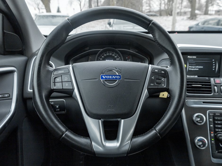 2015 Volvo XC60 2015.5 AWD 5dr T5  TRADE IN  NO ACCIDENTS  AS IS-8