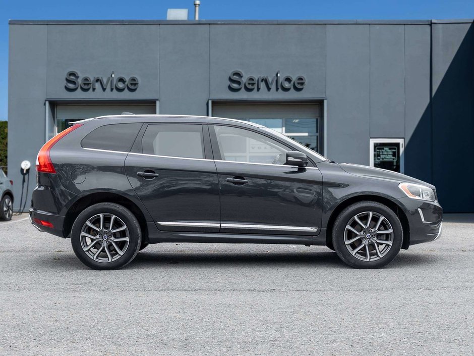 Volvo XC60 T5 SE PREMIERE^Trade In^As Is^As Traded 2016-4