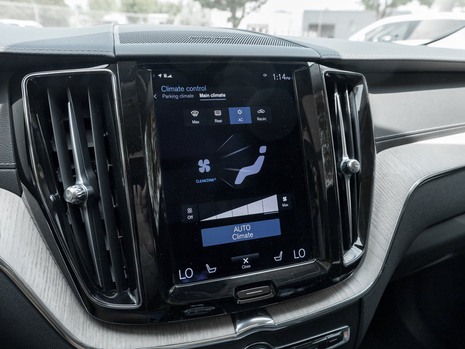 Volvo XC60 Recharge T8 eAWD PHEV INSCRIPTION  CPO  H KARDON 2021-23