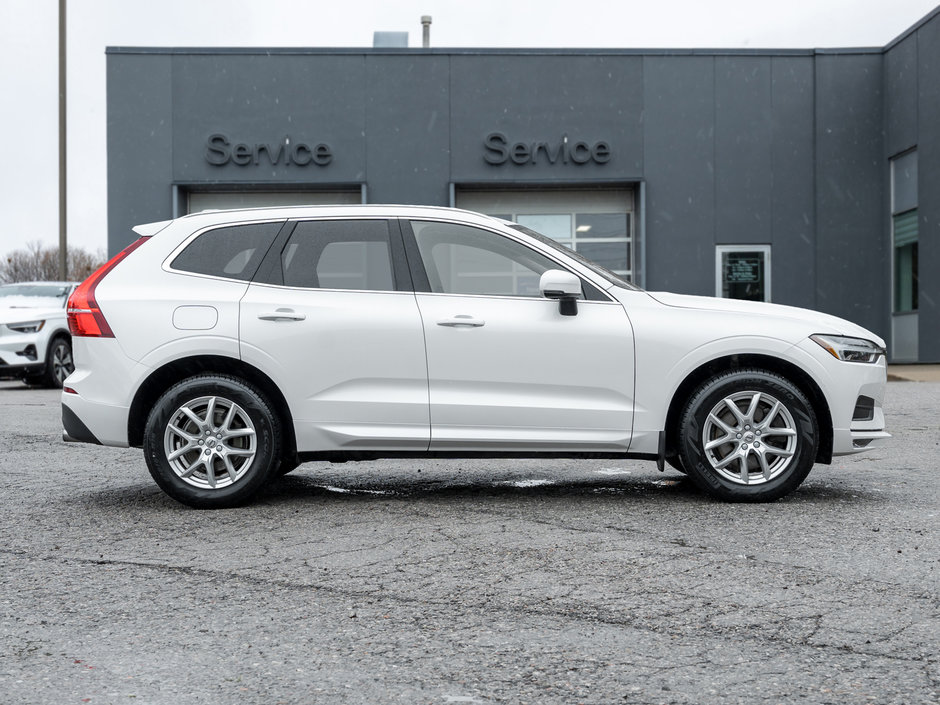 2021 Volvo XC60 T6 AWD Momentum NEW TIRES CPO-4