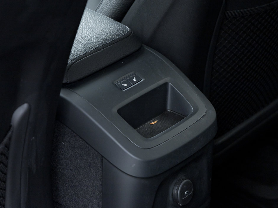 Volvo XC60 Recharge T8 eAWD PHEV  ADVANCED  PREMIUM  CPO 2021-27