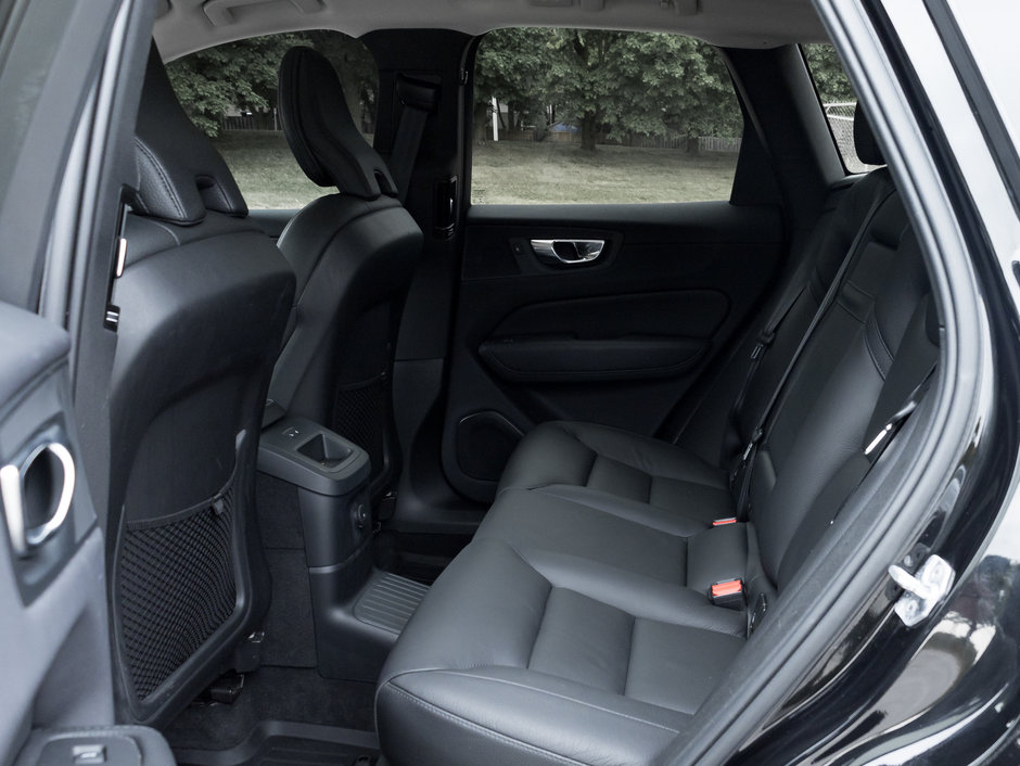 Volvo XC60 Recharge T8 eAWD PHEV  ADVANCED  PREMIUM  CPO 2021-26