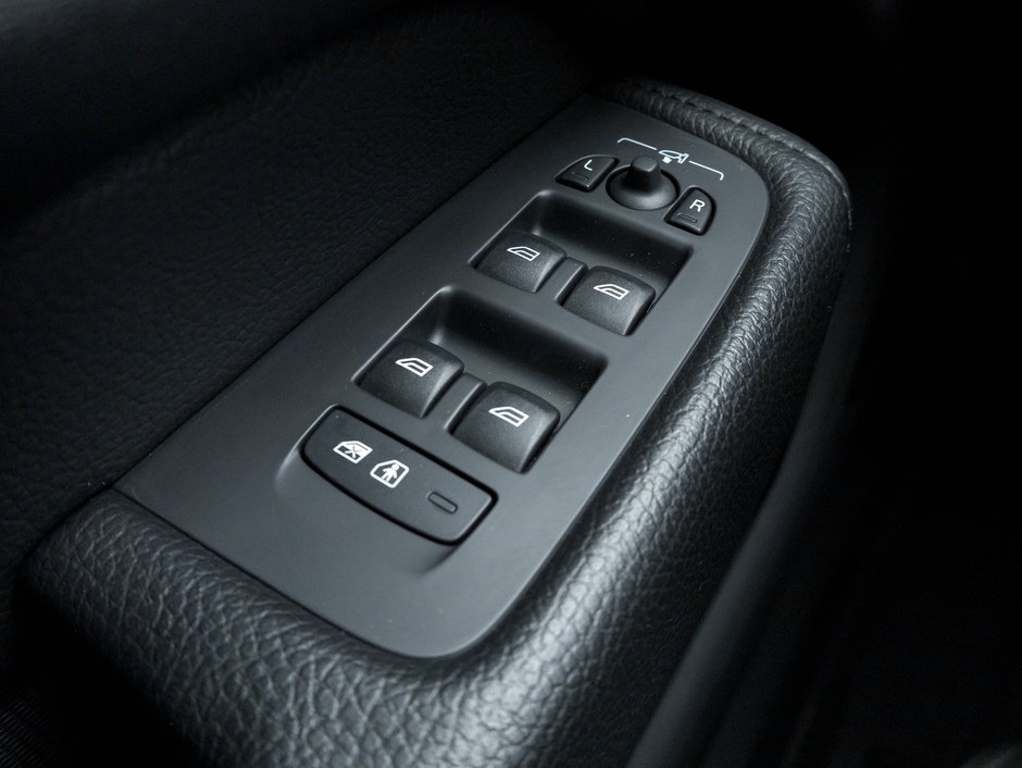 Volvo XC60 Recharge T8 eAWD PHEV  ADVANCED  PREMIUM  CPO 2021-16
