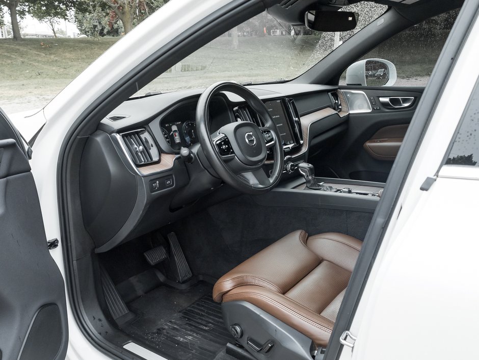 2021 Volvo XC60 T6 AWD Inscription  VOLVO CPO-6