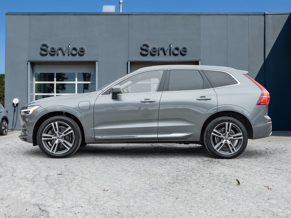 2021 Volvo XC60 Recharge T8 eAWD PHEV Inscription Expression-2