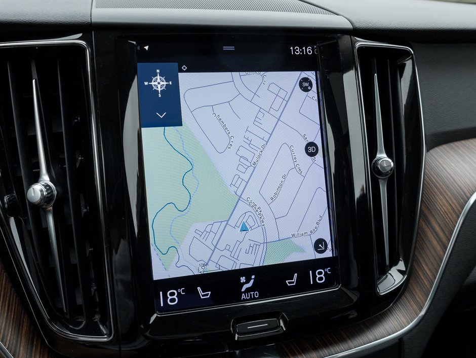 2021 Volvo XC60 Recharge T8 eAWD PHEV Inscription Expression-10