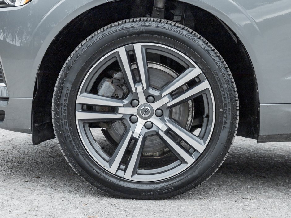 2021 Volvo XC60 Recharge T8 eAWD PHEV Inscription Expression-4