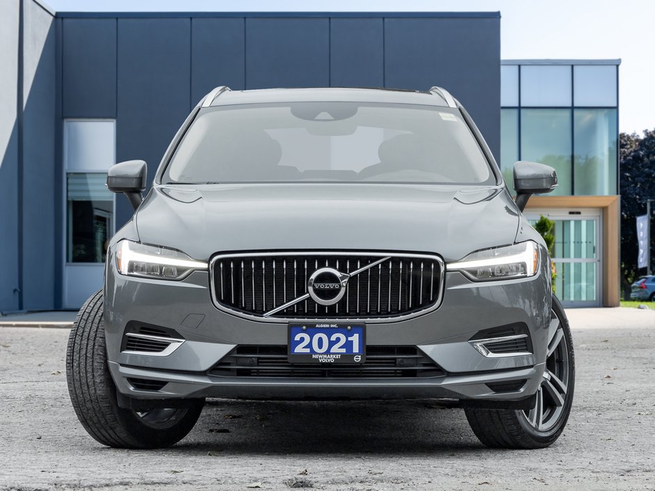 2021 Volvo XC60 Recharge T8 eAWD PHEV Inscription Expression-1