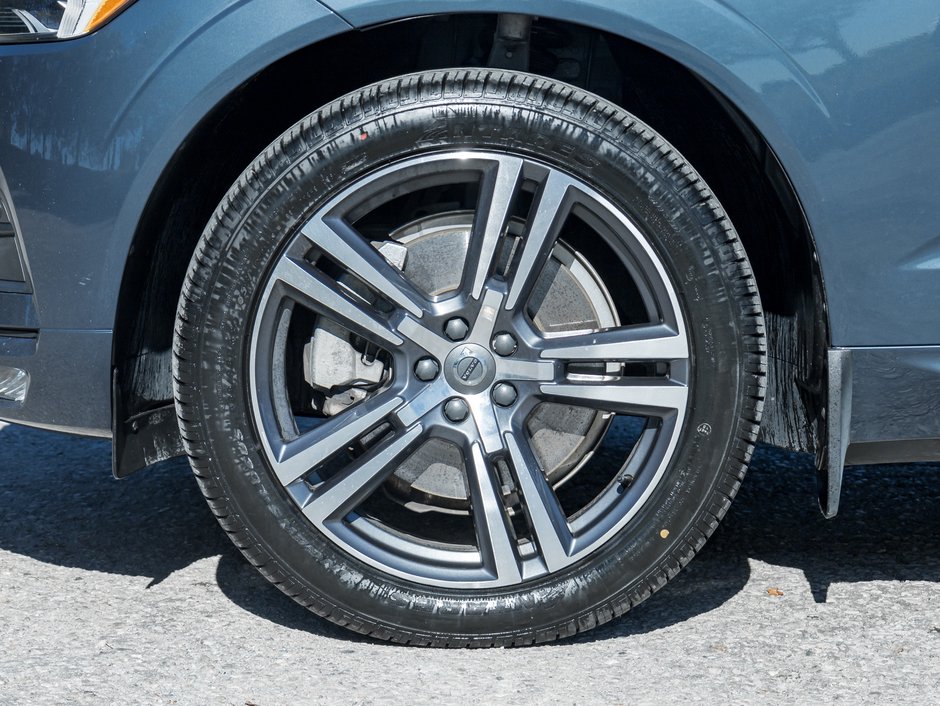2021 Volvo XC60 T6 AWD Momentum 20 ALLOY WHEEL CPO DENIM BLUE-3