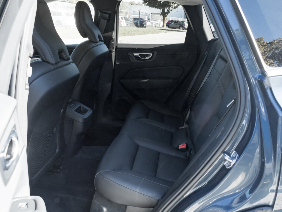 2021 Volvo XC60 T6 AWD Momentum 20 ALLOY WHEEL CPO DENIM BLUE-20