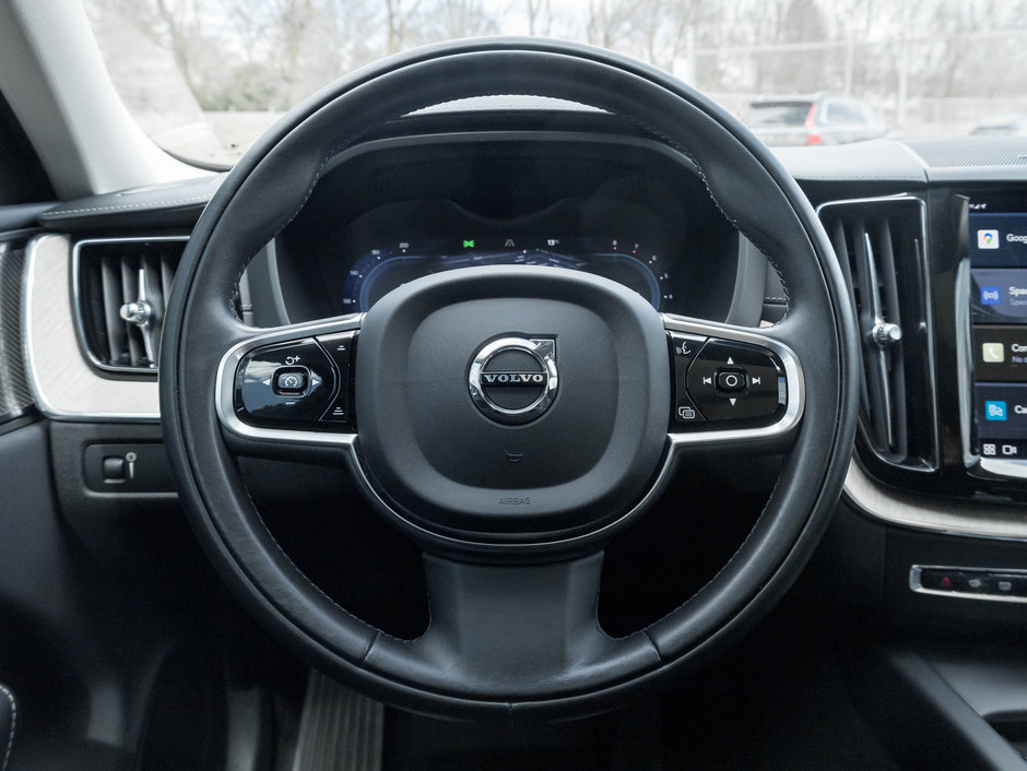 Volvo XC60 B6 AWD Inscription LOW MILEAGE CPO ONE OWNER 2022-7