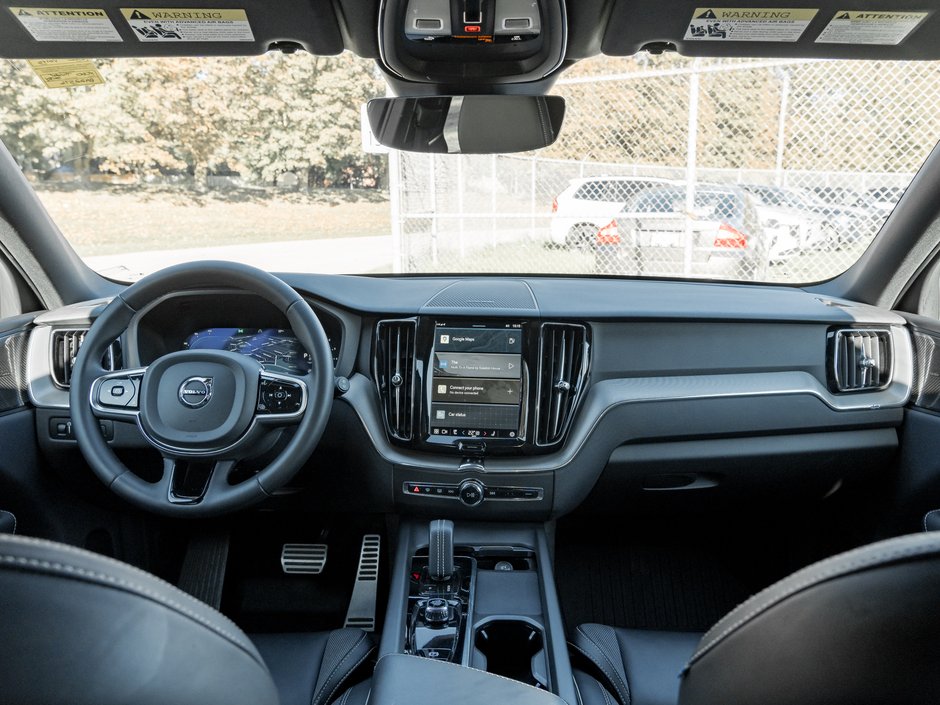 2022 Volvo XC60 B6 AWD R-Design  21WHEELS  HARMAN KARDON  LOW KM-23