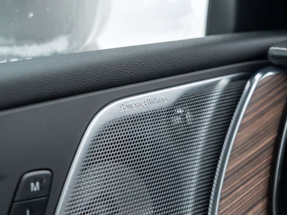 Volvo XC60 B6 AWD Inscription  BOWERS&WILKINS  20 WHEEL  CPO 2022-13