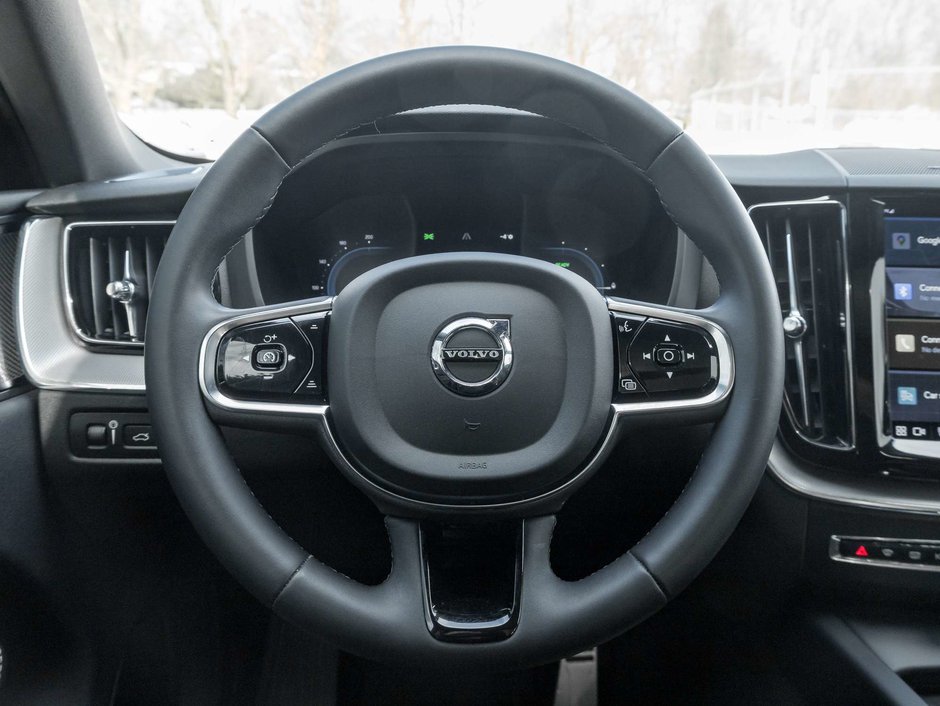 2022 Volvo XC60 R-Design-7