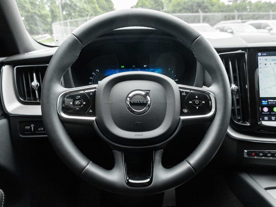 2022 Volvo XC60 R-Design-8