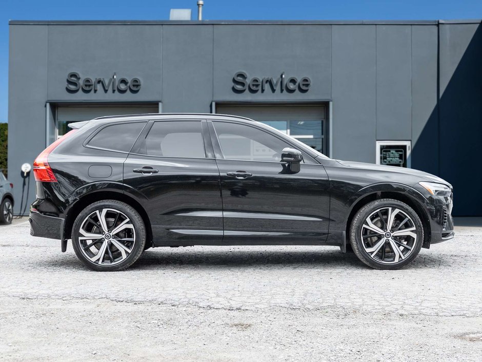2022 Volvo XC60 R-Design-5