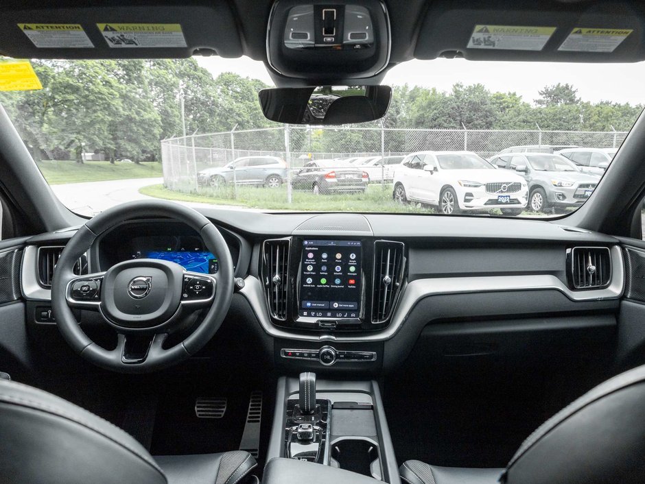 2022 Volvo XC60 R-Design-27