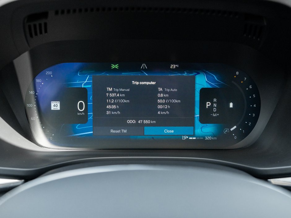 Volvo XC60 B5 AWD Momentum LOW KM  CPO FINANCE RATE fr 3.49%* 2022-8