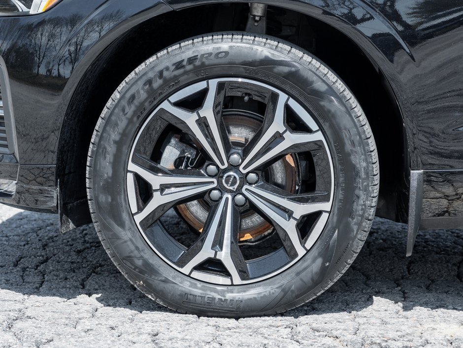 Volvo XC60 B5 AWD Momentum LOW KM  CPO FINANCE RATE fr 3.49%* 2022-3