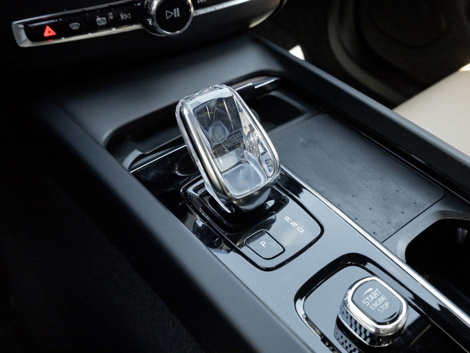 2022 Volvo XC60 Inscription-18