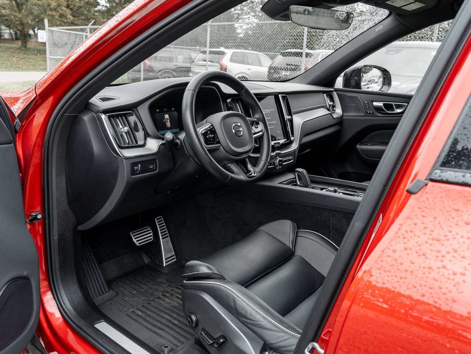 2022 Volvo XC60 R-Design-7