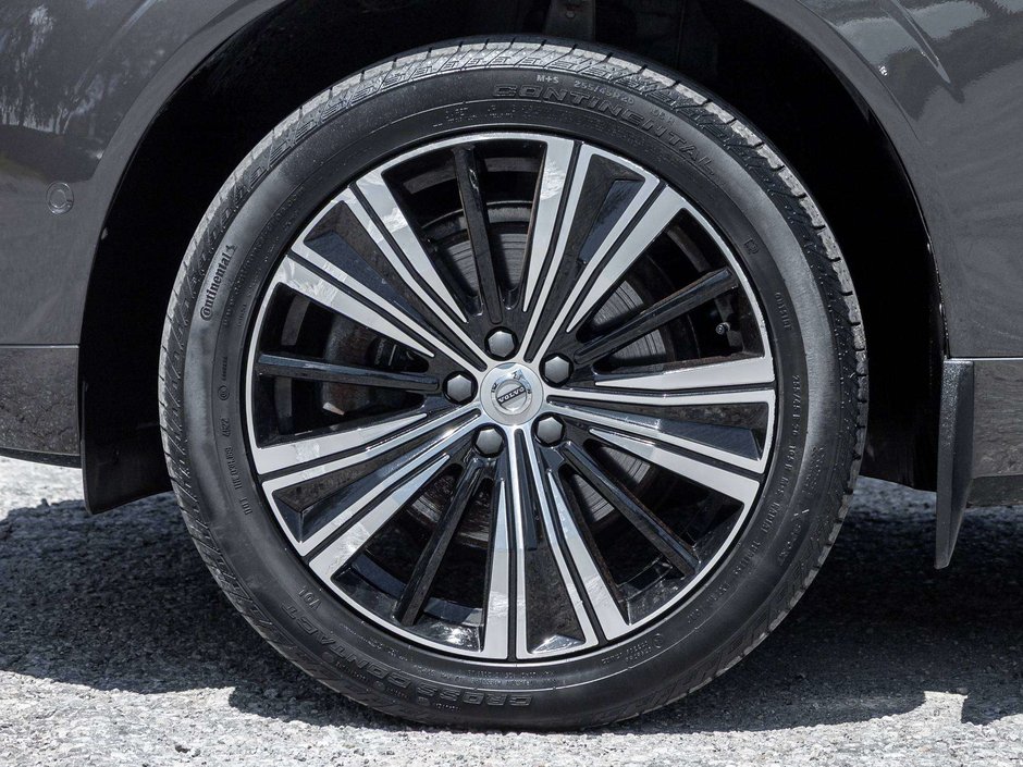 2023 Volvo XC60 Plus Bright Theme-3