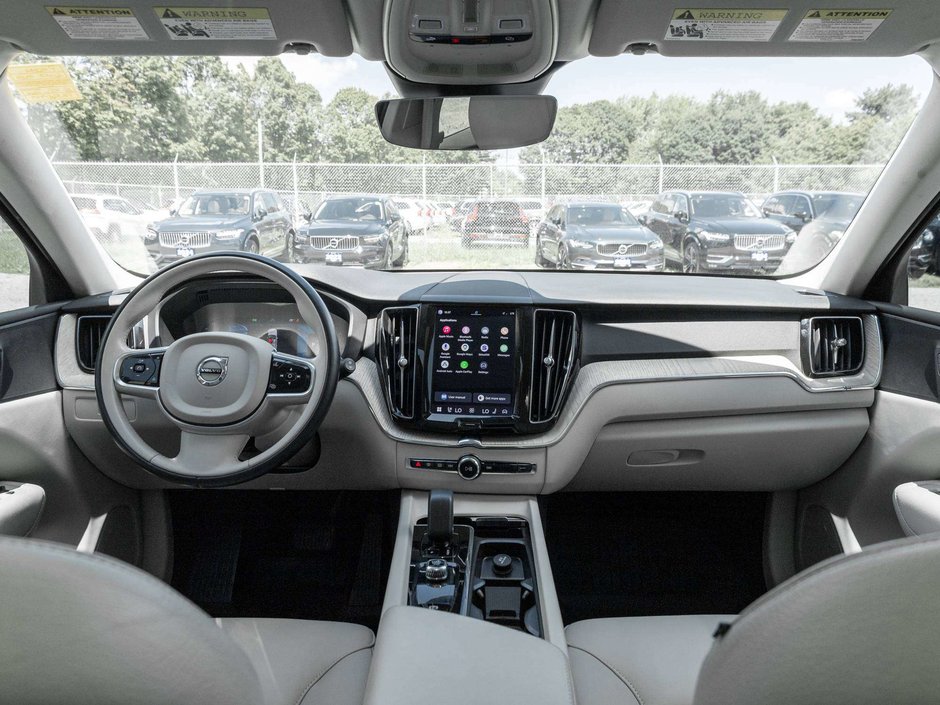 2023 Volvo XC60 Plus Bright Theme-19