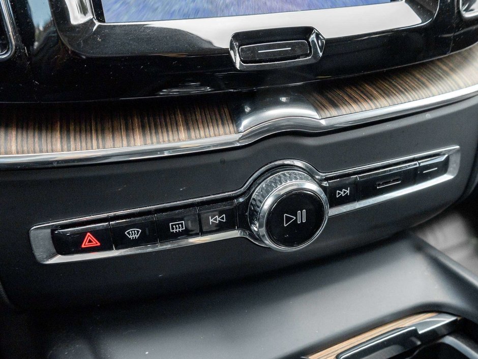 2023 Volvo XC60 Ultimate Bright Theme-19
