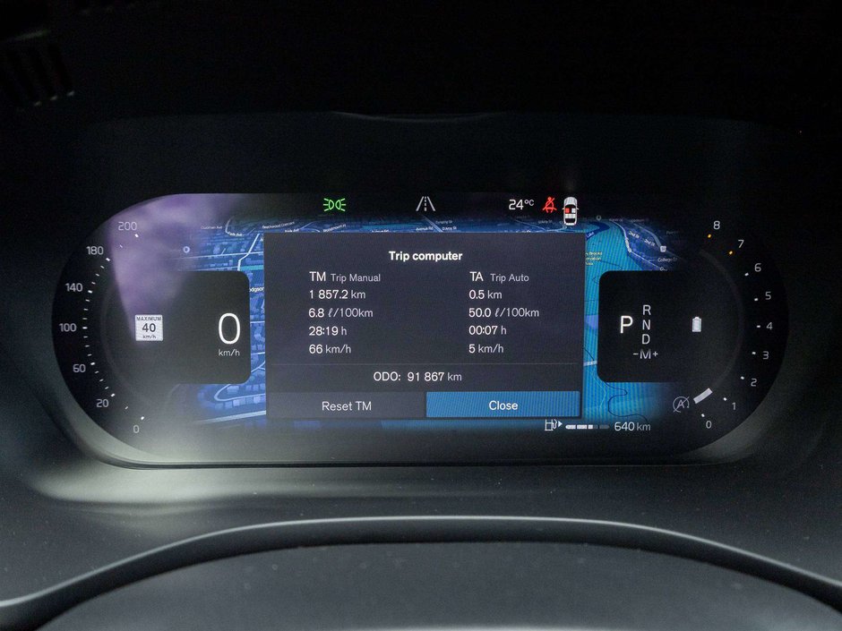 Volvo XC60 PLUS DARK THEME^Harman Kardon^New Brakes 2023-8