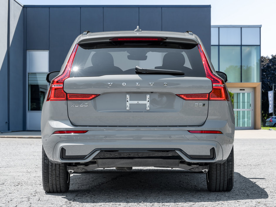 Volvo XC60 B5 AWD Plus Dark Theme  HARMAN KARDON  CPO 2024-5