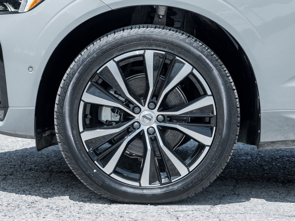 Volvo XC60 B5 AWD Plus Dark Theme  HARMAN KARDON  CPO 2024-3