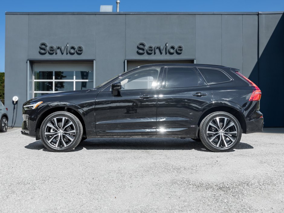 2024 Volvo XC60 B5 AWD Plus Dark Theme B5 AWD Plus  CPO-2