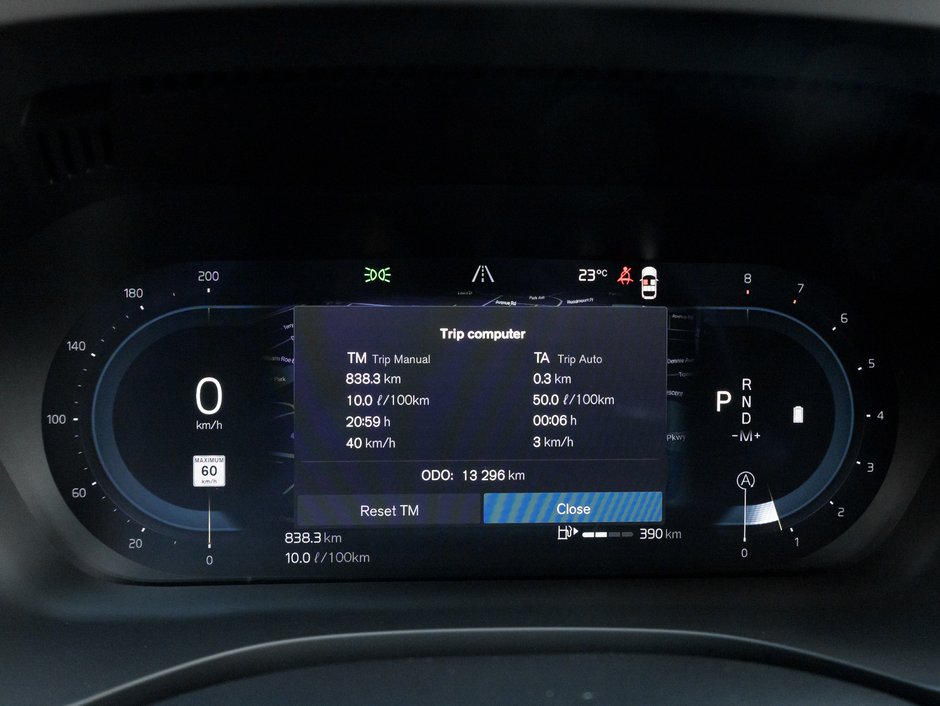 2024 Volvo XC60 B5 AWD Plus Dark Theme B5 AWD Plus  CPO-10