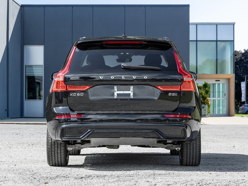 2024 Volvo XC60 B5 AWD Plus Dark Theme B5 AWD Plus  CPO-4