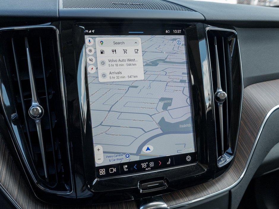 2024 Volvo XC60 B5 AWD Plus Dark Theme B5 AWD Plus  CPO-11
