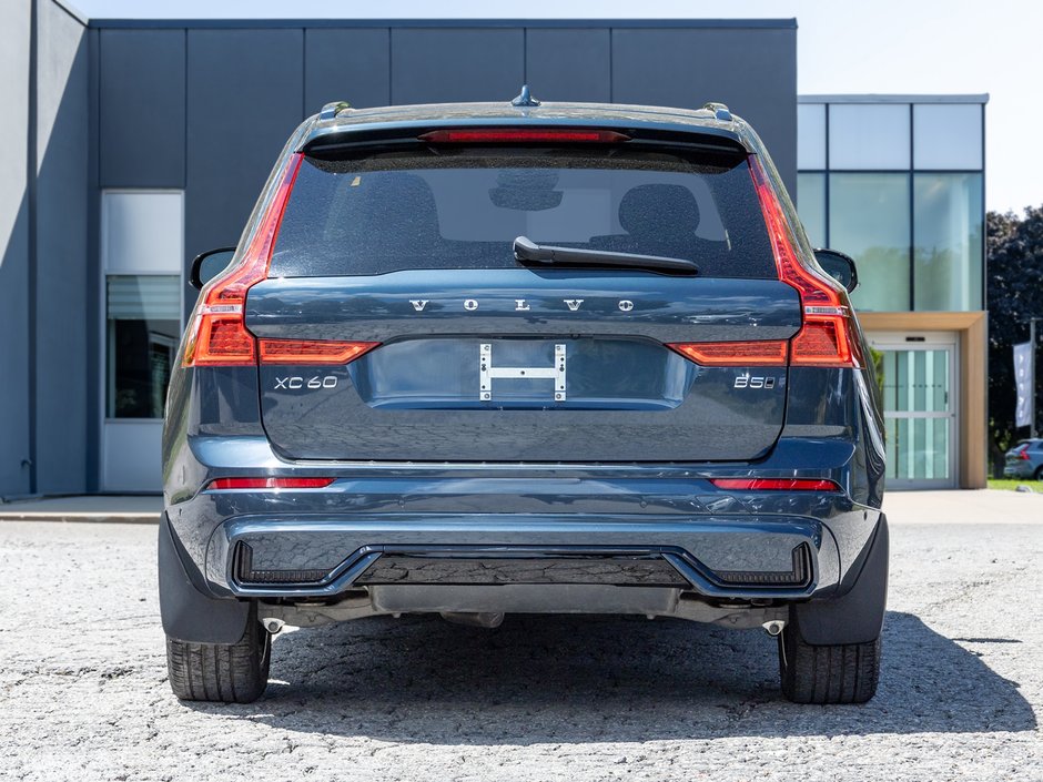 Volvo XC60 B5 AWD PLUS  OFF LEASE  NO ACCIDENTS  CPO 2024-5