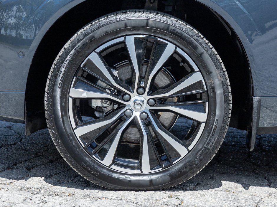 Volvo XC60 B5 AWD PLUS  OFF LEASE  NO ACCIDENTS  CPO 2024-3