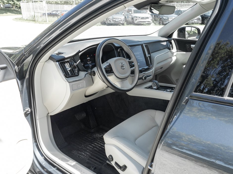 2024 Volvo XC60 B5 AWD PLUS  NON DAILY RENTAL  OFF LEASE  CPO-6