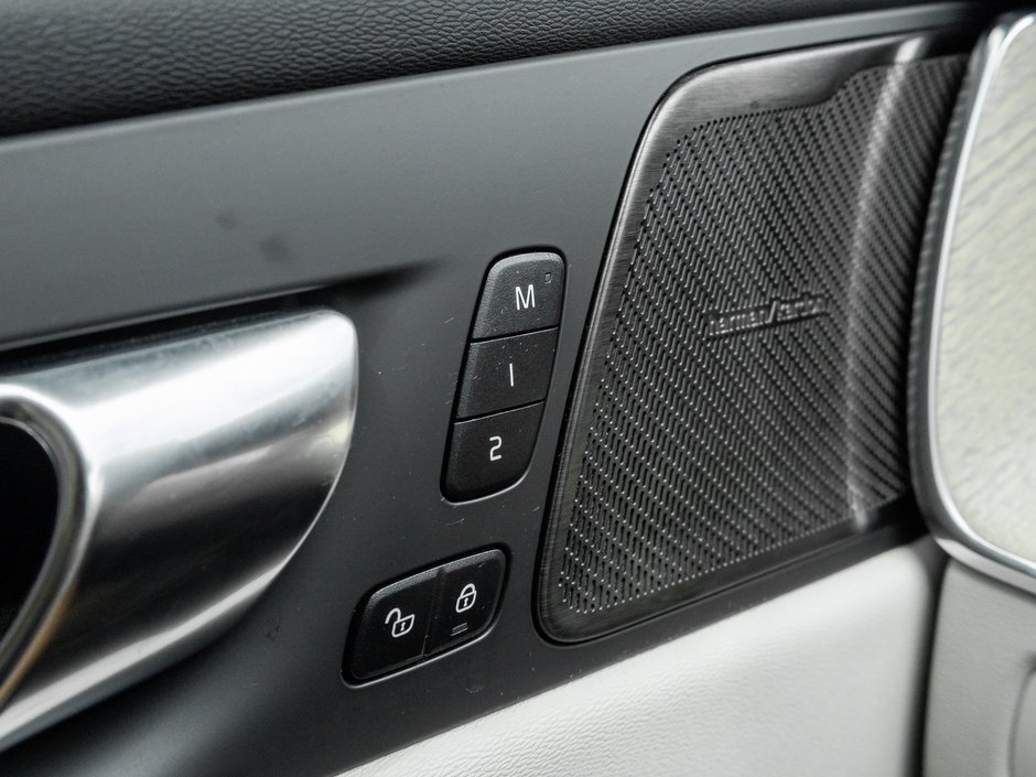 2024 Volvo XC60 B5 AWD PLUS  HARMAN KARDON  OFF LEASE  CPO  LOW KM-15
