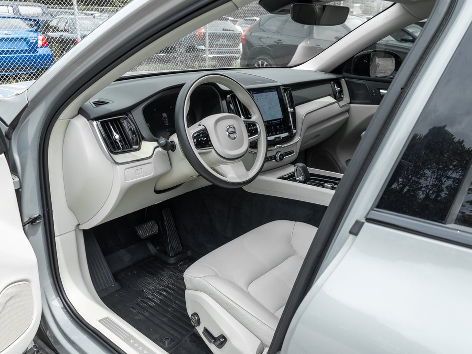 2024 Volvo XC60 B5 AWD PLUS  HARMAN KARDON  OFF LEASE  CPO  LOW KM-6