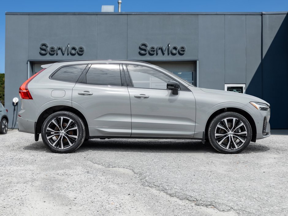 2024 Volvo XC60 B5 AWD PLUS  HARMAN KARDON  OFF LEASE  CPO  LOW KM-4