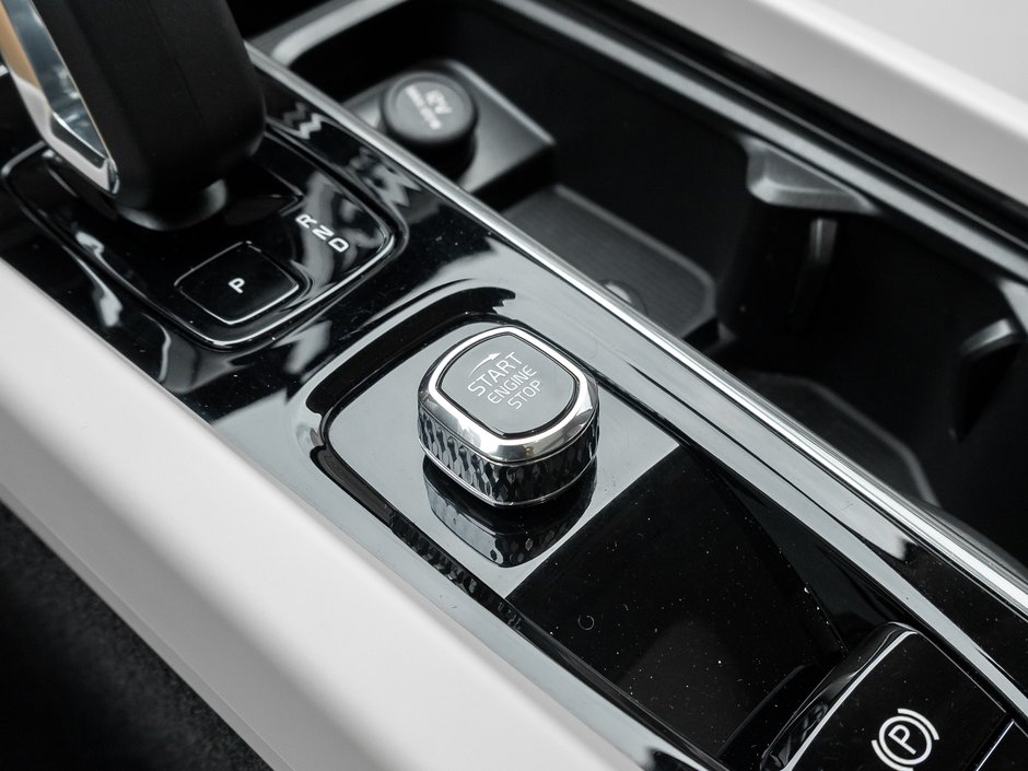 2024 Volvo XC60 B5 AWD PLUS  HARMAN KARDON  OFF LEASE  CPO  LOW KM-18