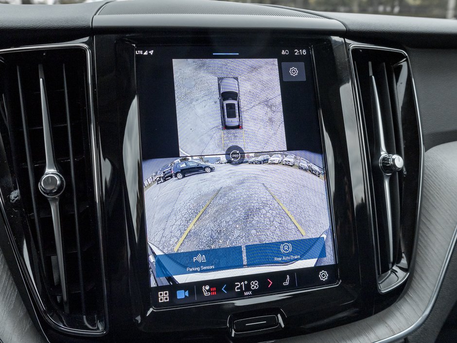 2025 Volvo XC60 B5 AWD Plus Dark Theme NEARLY NEW  CPO-11